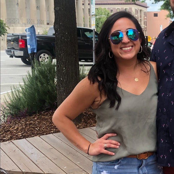 Meet the Posher Other - Meet your Posher, Natasha